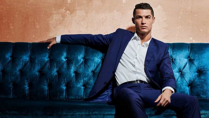 Ronaldo luôn góp mặt trong các cầu thủ đẹp trai nhất thế giới