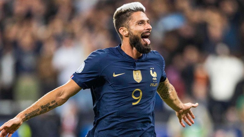 Giroud cũng được yêu mến nhiều với vẻ bề ngoài