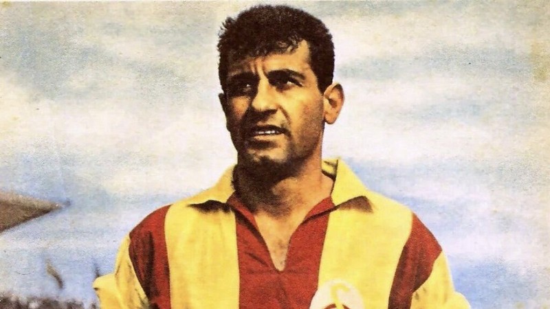 Metin Oktay được coi là cầu thủ Thổ Nhĩ Kỳ huyền thoại